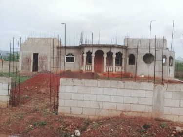 Stunning 4 Bedroom Unfinished House 
