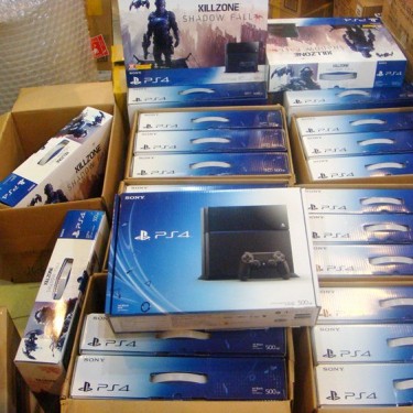 Sony PlayStation 4 Pro 1TB + 10 Free Games