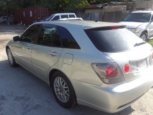 2004 Lexus Altezza