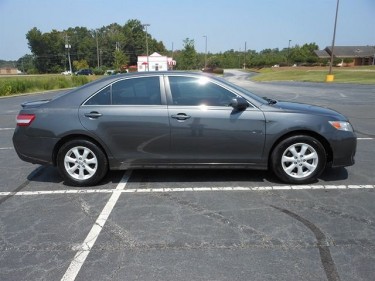 2010 Toyota Camry LE Still In Excellent Condition 