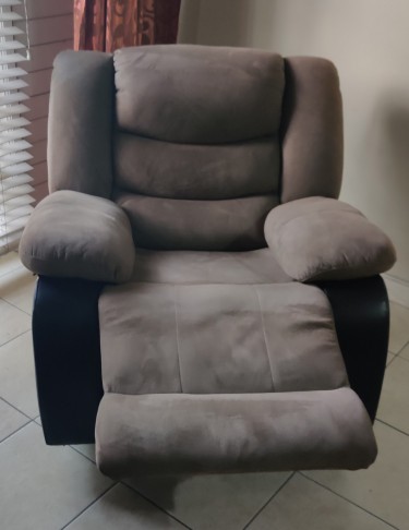 Island Home Rocker Recliner/ Cleo/Coffee For Sale
