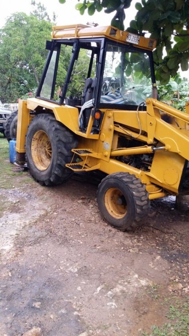 JCB Backhoe For Sale In St Mary