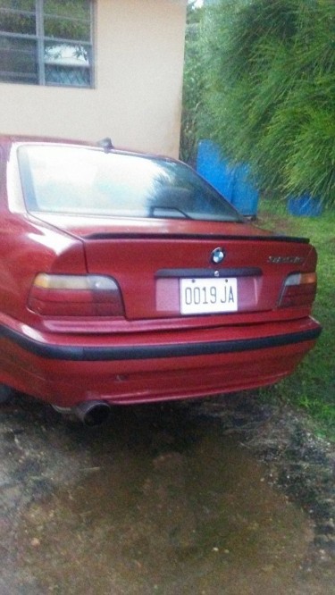 1993 BMW 325is