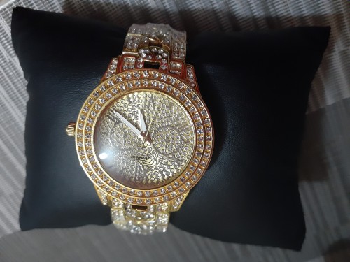 Classy And Elegant Watches At Different Prices