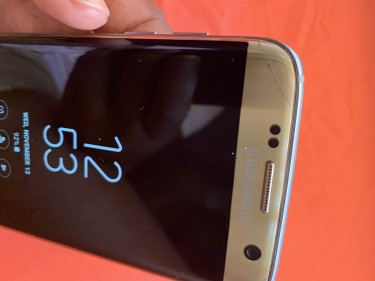 Samsung S7 Edge With Hairline Crack 