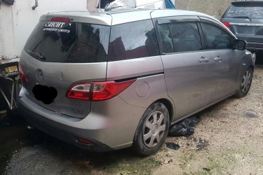 2011 Mazda Premacy (Crashed)