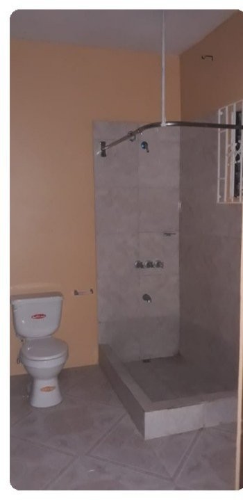 For Rent 3 Bedrooms 2 Bathrooms 
