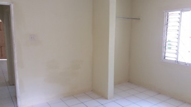1 Bedroom Self Contained House Available For Rent.