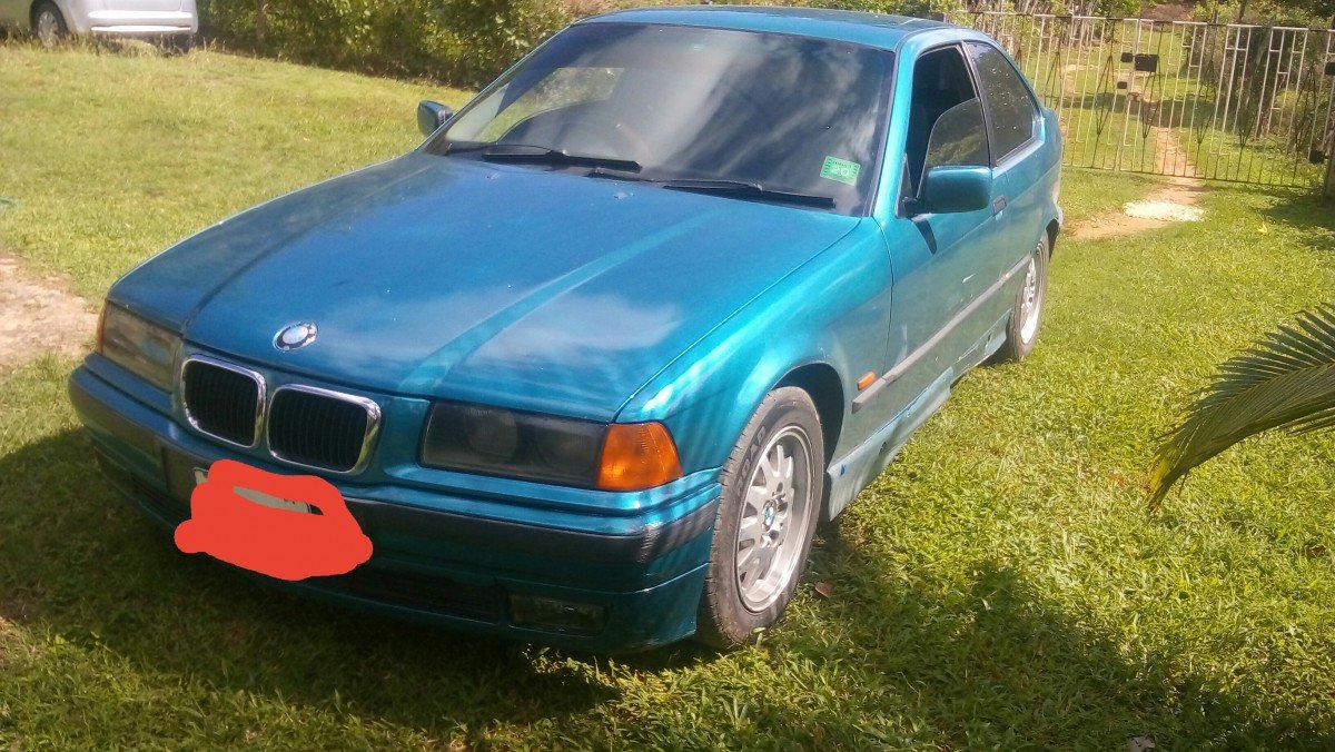 98 BMW 316i for sale in Cross Road Kingston St Andrew Cars