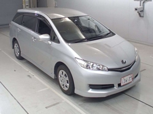 *TOYOTA Wish 2014*