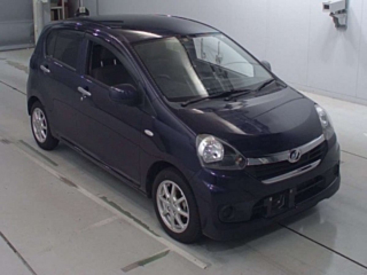 Daihatsu mira 2014