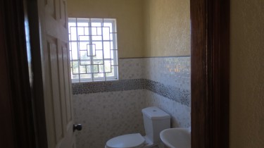 2 Bedroom House Ocean Drive, Greater Portmore 