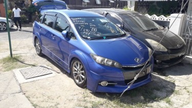 Toyota Wish Sport