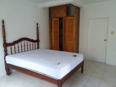 1 Bedroom And Bathroom Apartment With Kitchen And