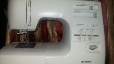 (Kenmore ) Sewing Machine 