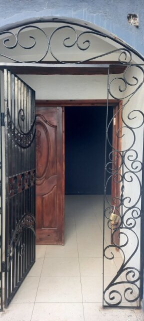 1 Bedroom House