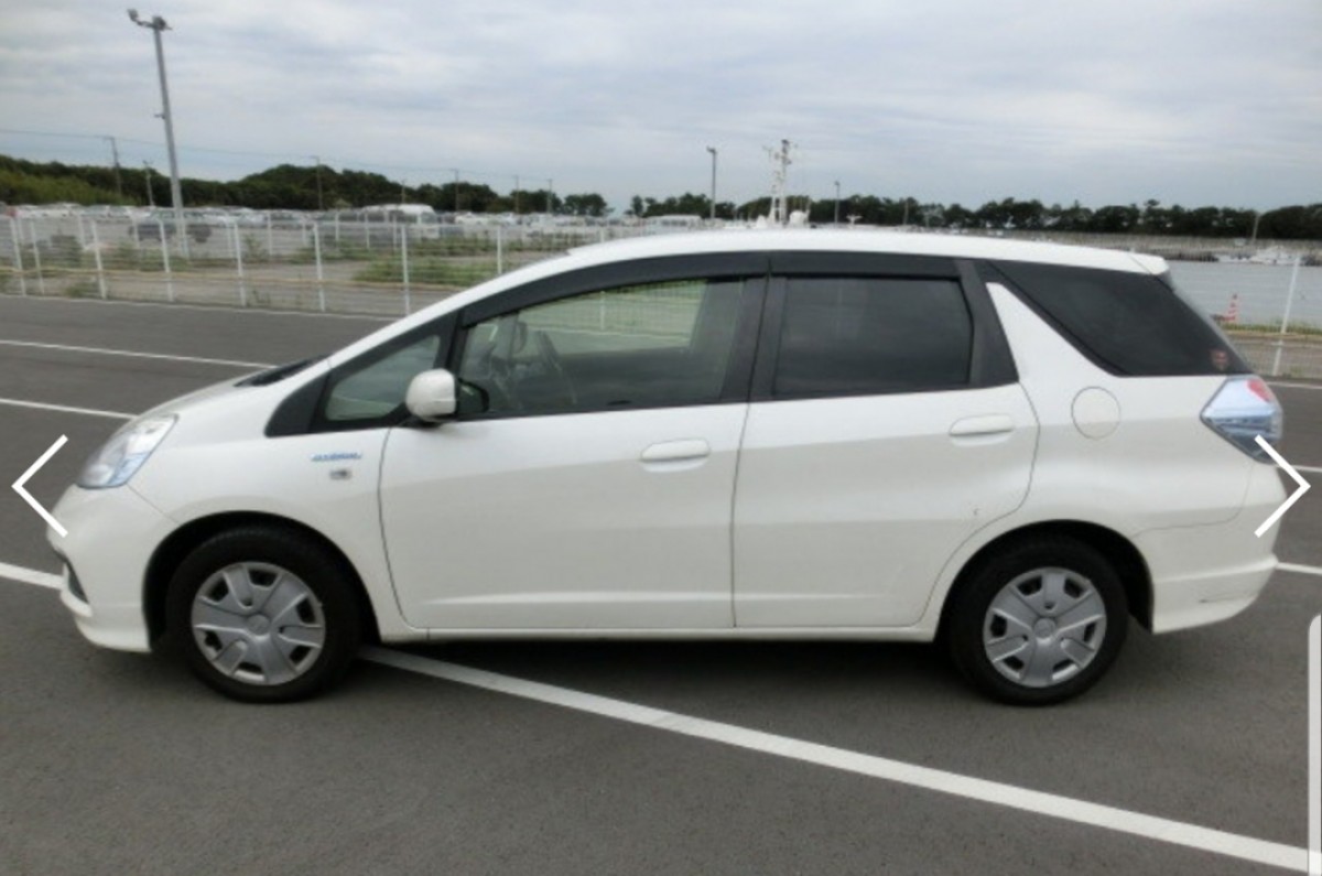 Спойлер honda fit shuttle