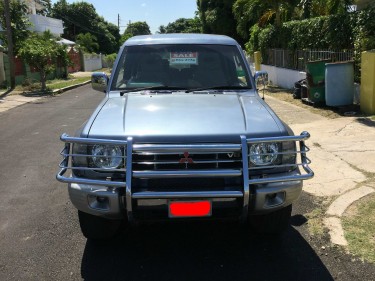 1999 Mitsubishi Pajero