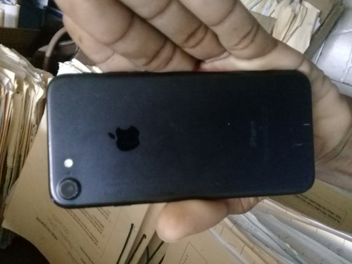Selling A IPhone 7 128GB