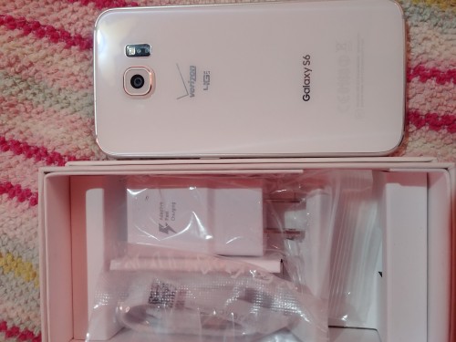 Samsung Galaxy S6 Like New With Case