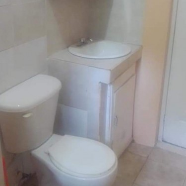 1 Bedroom For Rent Own Bathroom
