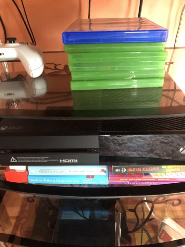 Xbox One For Sale / Fifa 20 + More 