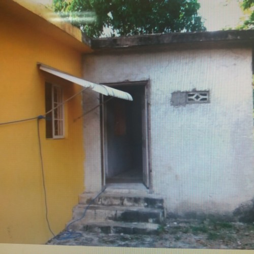 1 Bedroom House On 10,835.54 Sq Ft Land