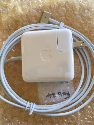 Original Apple Macbook Charger (Magsafe 2)