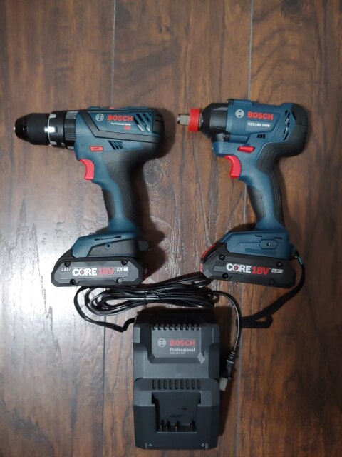 New Bosch Drill Driver And Impact Drill Set