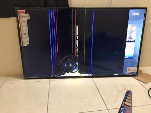 TCL TV Screen Damage Make A Offer And Take It