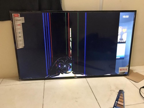 TCL TV Screen Damage Make A Offer And Take It