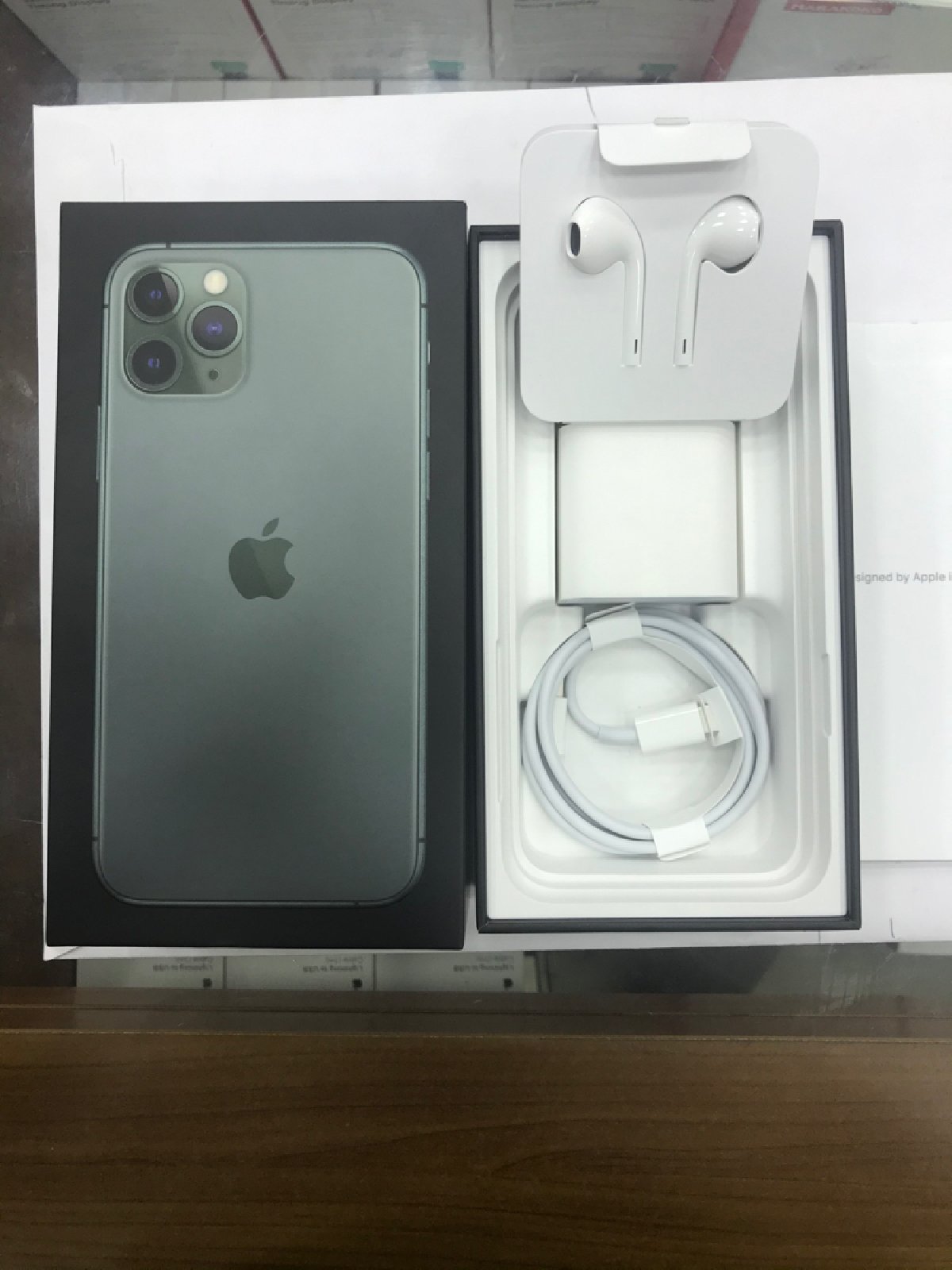 iPhone 11 Pro Max 512 GB au ジャンク+secpp.com.br