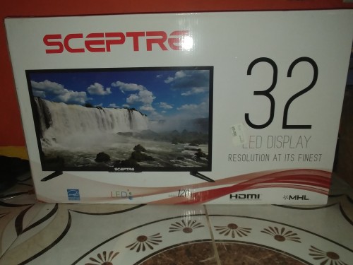 32 Inch Flat Screen Tv For Sale 10/10
