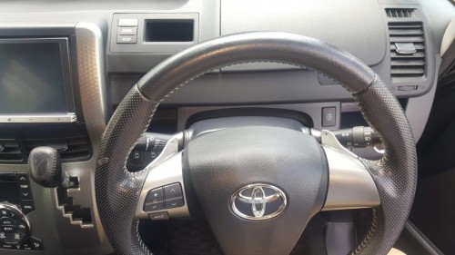 Toyota Voxy For Sale Excellent Condition 2013