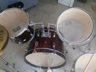Drum Kit 