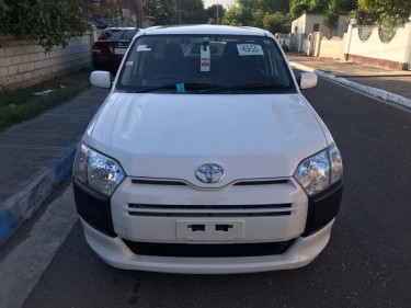 2014 Toyota Probox GL