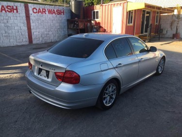 2010 Silver BMW 3 Series 