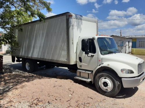 2006 Freightliner Box Truck