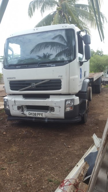 2008 Volvo Truck 18 Tonne