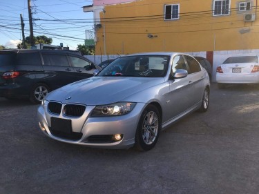 2010 Silver BMW 3 Series 