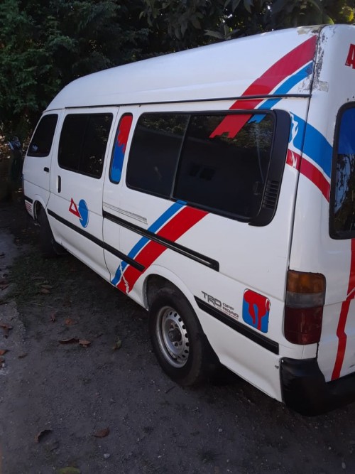 2001 Toyota  Hiace For Sale High Top 5l