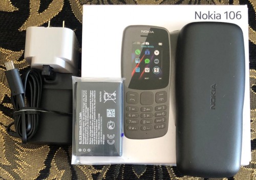 BRAND NEW IN BOX Nokia 106<br />
(Dual SIM Unlocked )