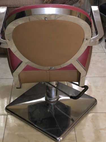 Red/Brown Salon Chair
