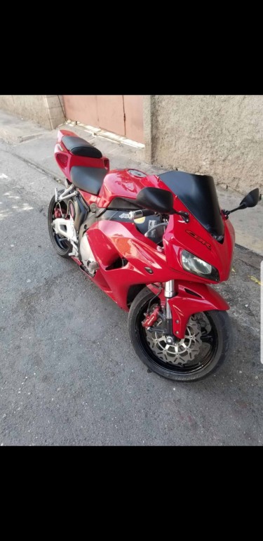 Honda CBR RR 1000