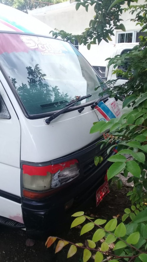 2001 Toyota  Hiace For Sale High Top