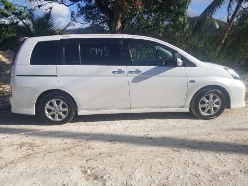 2010 Toyota  ISIS Platana Newly Imported 1.380mil