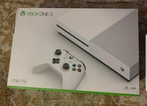 2 Day Old Xbox One S 1tb