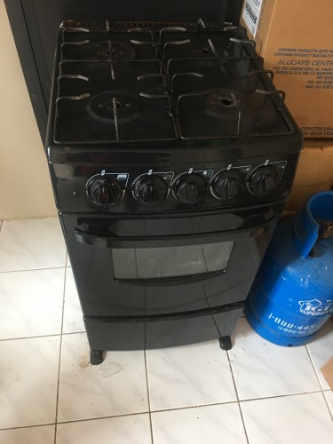 4 Burner Black Mabe Stove With Working Oven