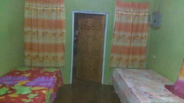 1 Bedroom Shared Boarding House  Female Only 