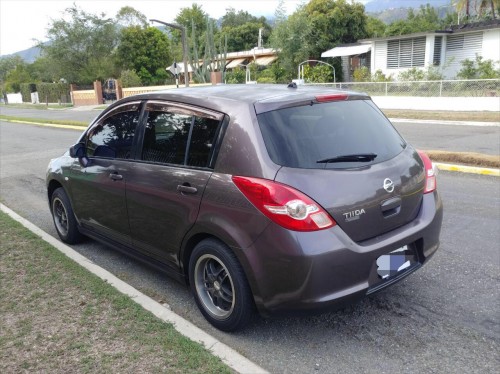 2008 Nissan Tiida 